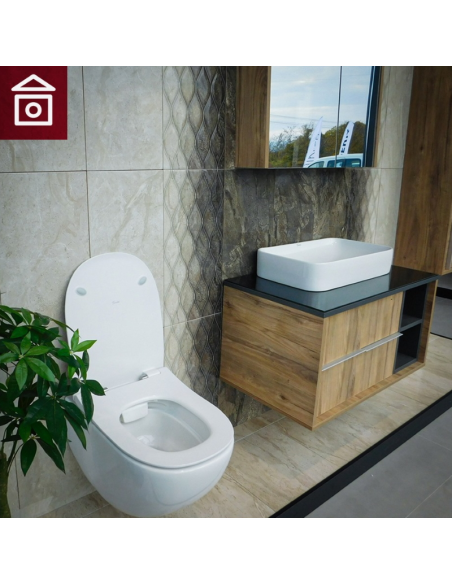 Висяща тоалетна Fluenta Rimless с капак Slim