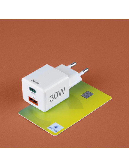 HAMA Бързо мини Gan зарядно, 30 W, 1x USB-C, 1x USB-A, PD, бял